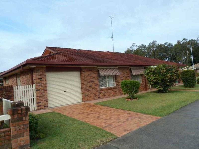 Photo - 1 Lachlan Avenue, Tuncurry NSW 2428 - Image 15