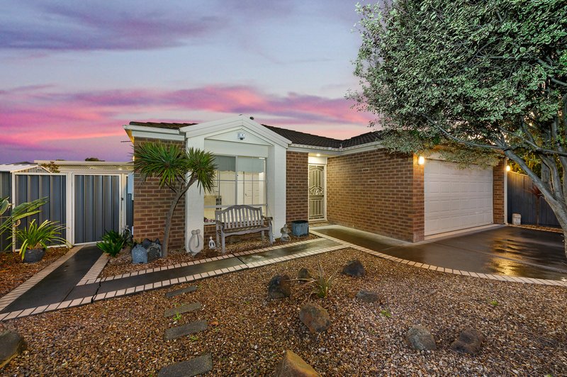 1 Lachlan Lane, Taylors Hill VIC 3037