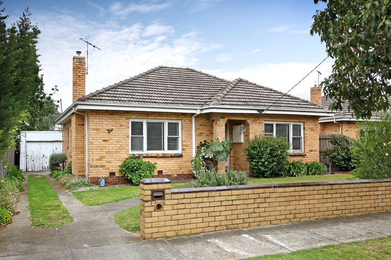 1 Lahona Avenue, Bentleigh East VIC 3165