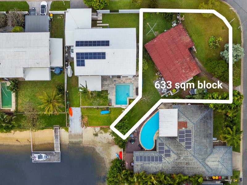 Photo - 1 Lakeland Key, Broadbeach Waters QLD 4218 - Image 3