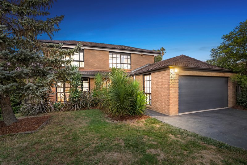 1 Lancelot Close, Wantirna South VIC 3152