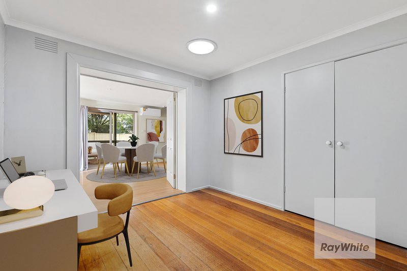 Photo - 1 Landy Close, Mill Park VIC 3082 - Image 10