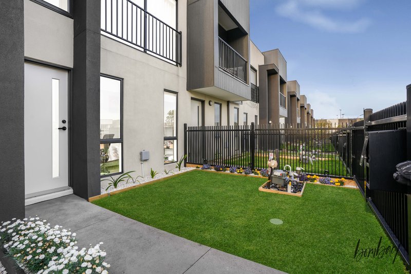 Photo - 1 Lapis Walk, Craigieburn VIC 3064 - Image 17