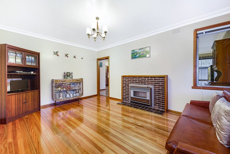 Photo - 1 Lauriston Court, Mulgrave VIC 3170 - Image 3