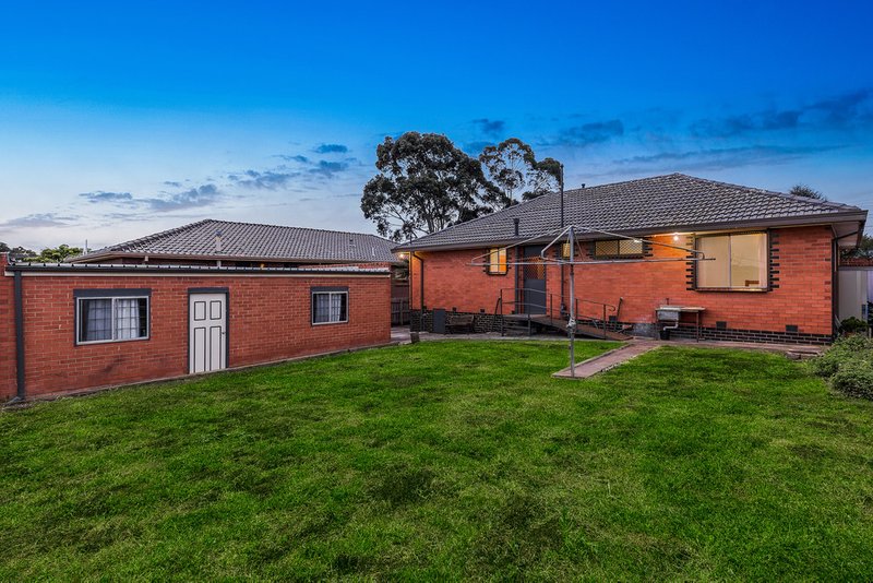 Photo - 1 Lauriston Court, Mulgrave VIC 3170 - Image 12