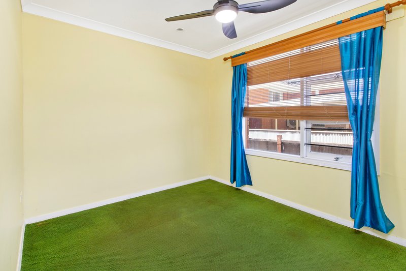 Photo - 1 Laver Road, Dapto NSW 2530 - Image 8