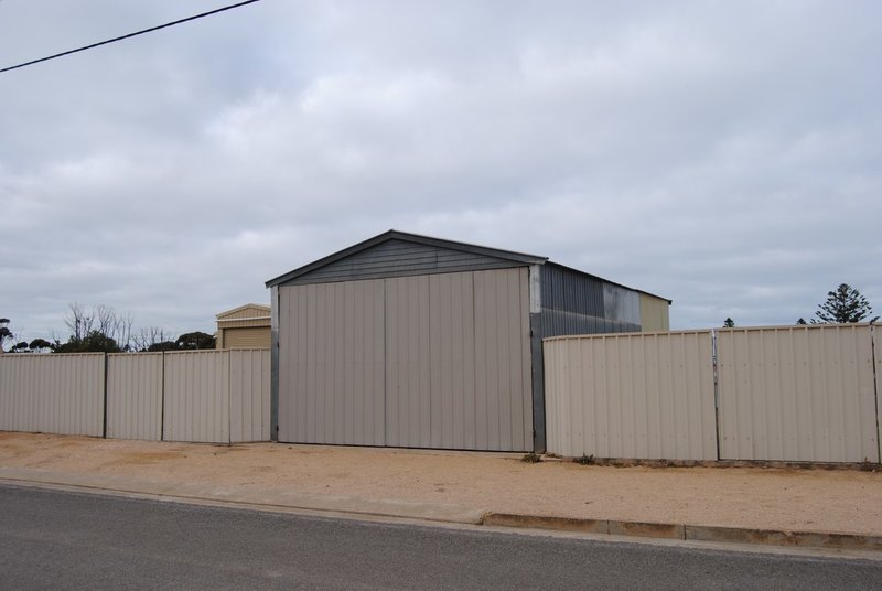 Photo - 1 Lawhill Street, Port Victoria SA 5573 - Image 10