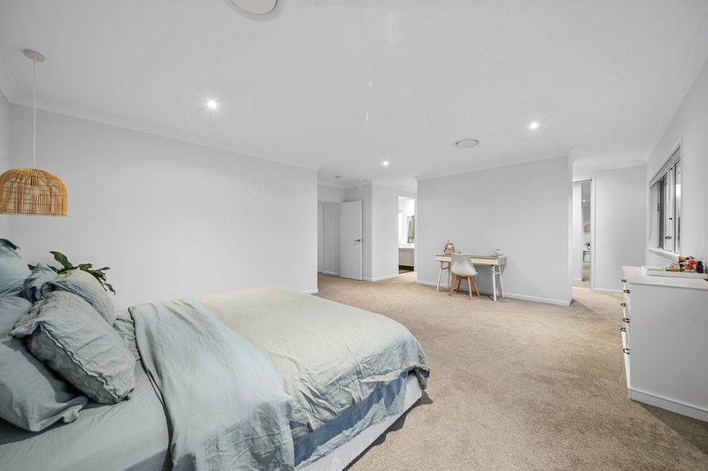 Photo - 1 Leafy Close, Burleigh Waters QLD 4220 - Image 12