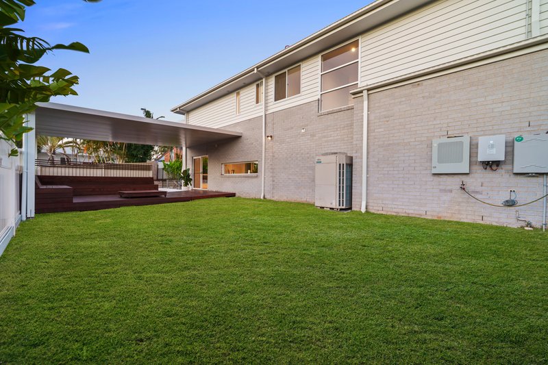 Photo - 1 Leafy Close, Burleigh Waters QLD 4220 - Image 22