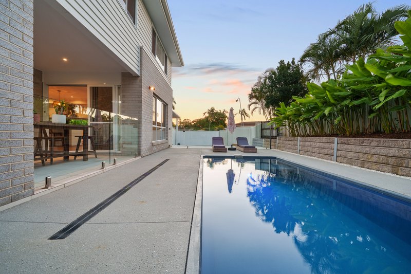 Photo - 1 Leafy Close, Burleigh Waters QLD 4220 - Image 25