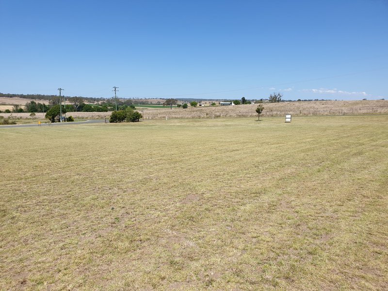 Photo - 1 Leddy Court, Moffatdale QLD 4605 - Image 17