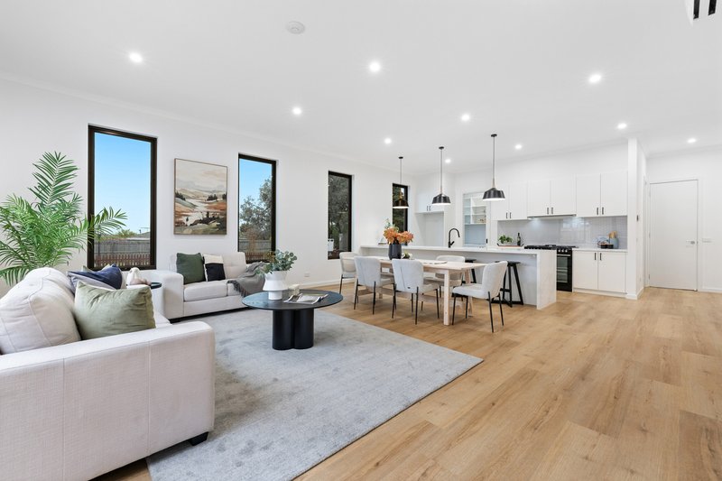 Photo - 1 Legacy Court, Mount Waverley VIC 3149 - Image 1