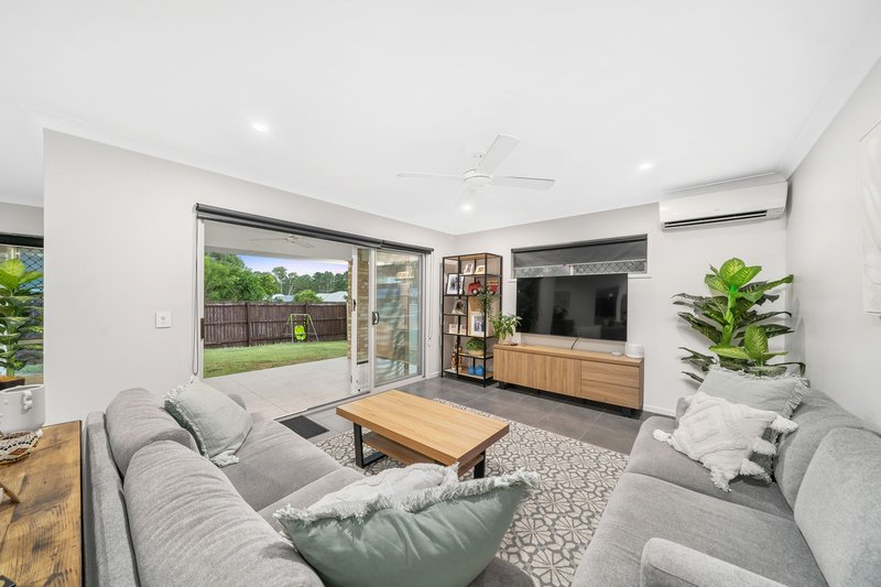 Photo - 1 Lenton Court, Burpengary QLD 4505 - Image 4