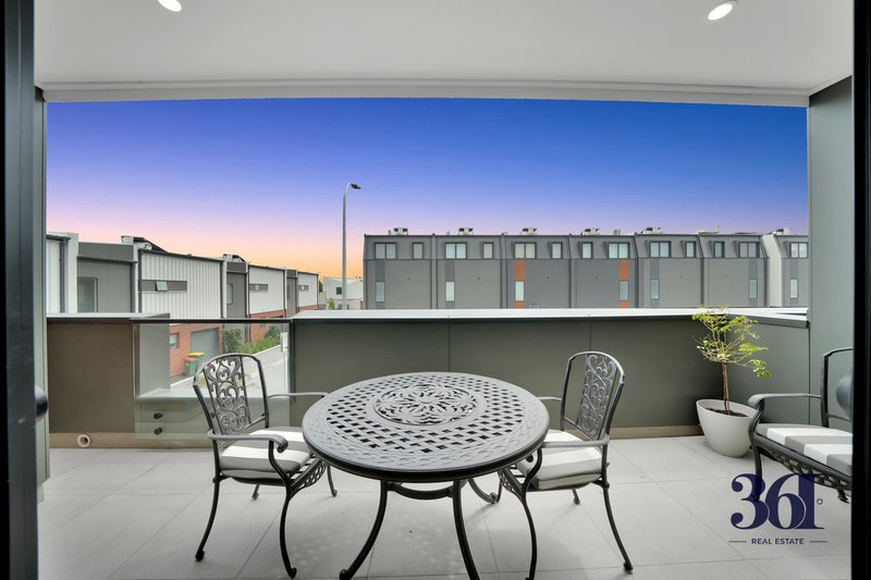 Photo - 1 Light Street, Altona North VIC 3025 - Image 9