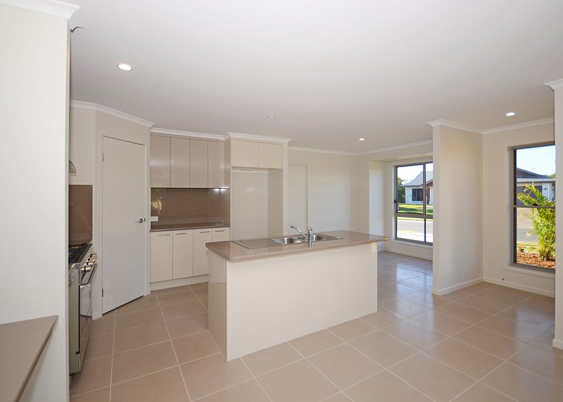 Photo - 1 Lilly Pilly Drive, Burrum Heads QLD 4659 - Image 2