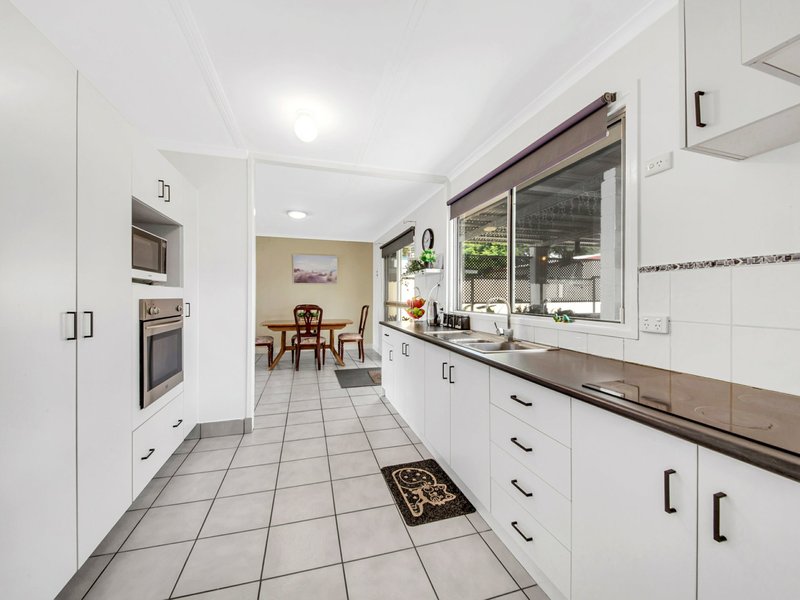 Photo - 1 Lilly Street, Boyne Island QLD 4680 - Image 3