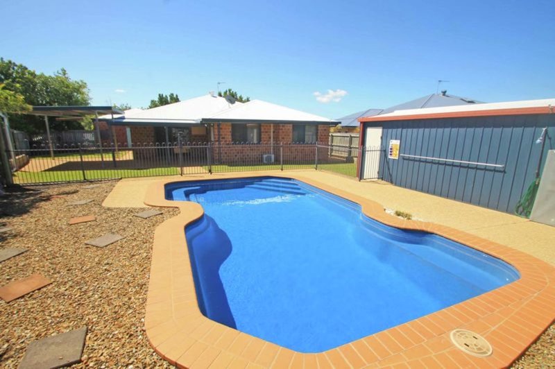 Photo - 1 Linhow Crescent, Clinton QLD 4680 - Image 5