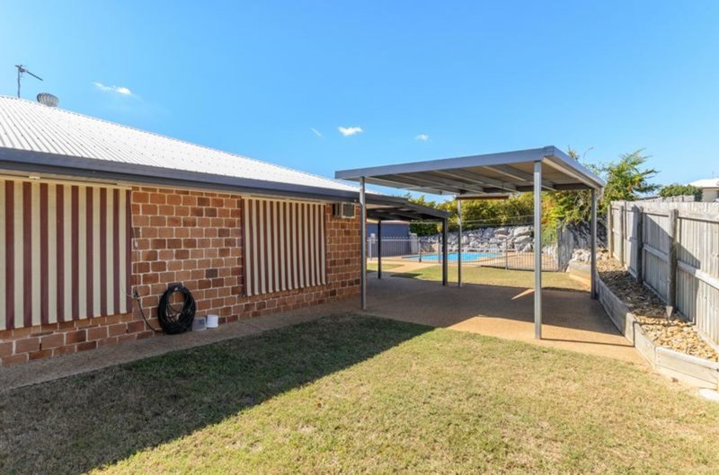 Photo - 1 Linhow Crescent, Clinton QLD 4680 - Image 16