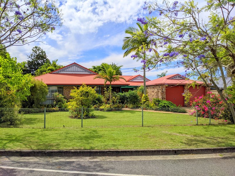 1 Linthaven Dr , Rothwell QLD 4022