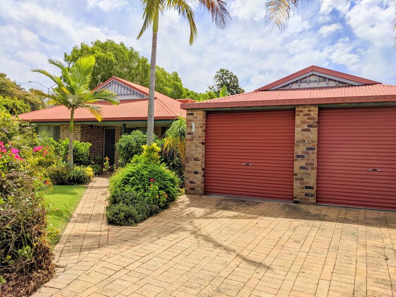 Photo - 1 Linthaven Dr , Rothwell QLD 4022 - Image 2