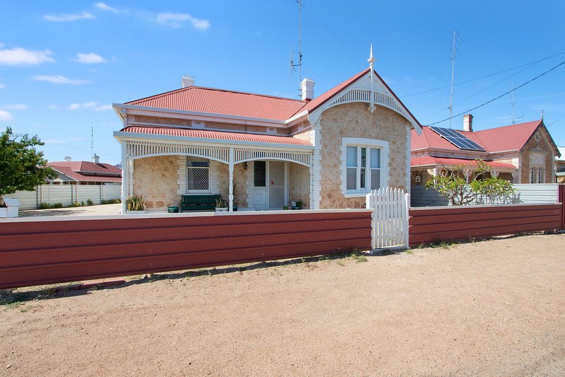 Photo - 1 Lipson Avenue, Kadina SA 5554 - Image 14