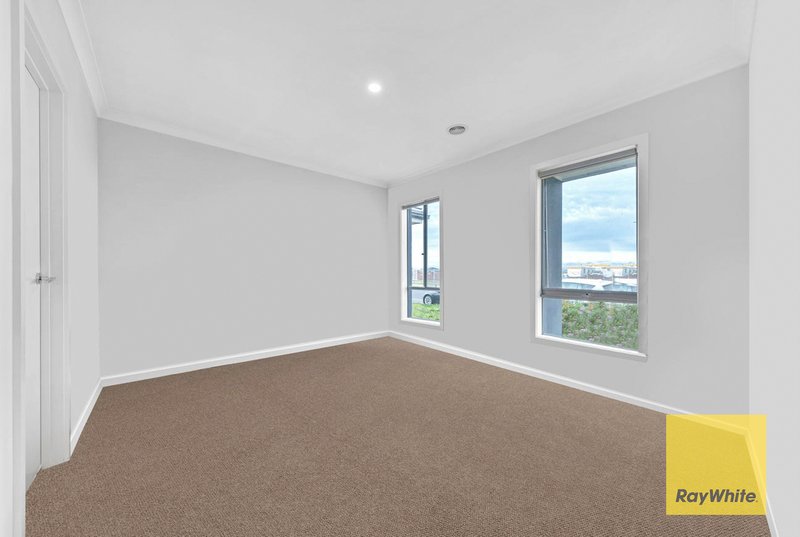 Photo - 1 Liston Avenue, Tarneit VIC 3029 - Image 6