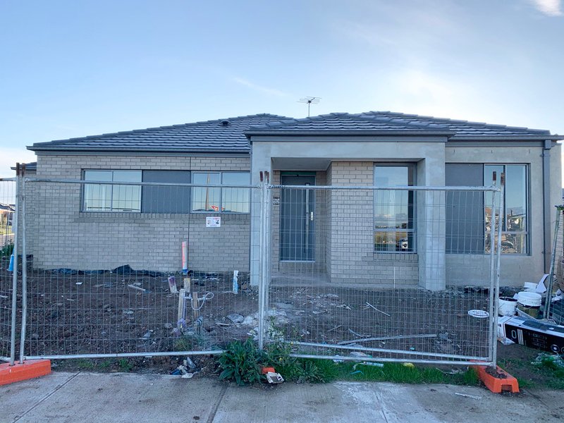 Photo - 1 Liston Avenue, Tarneit VIC 3029 - Image 2