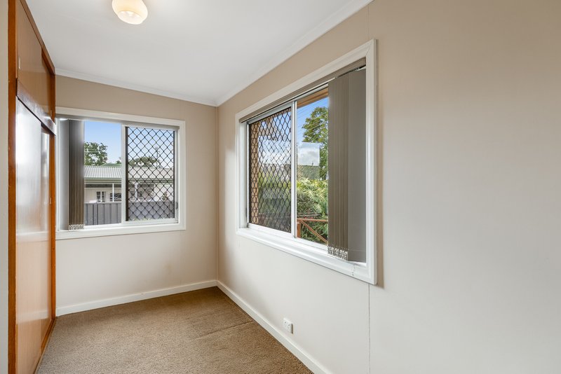 Photo - 1 Lloyd Street, Harristown QLD 4350 - Image 6