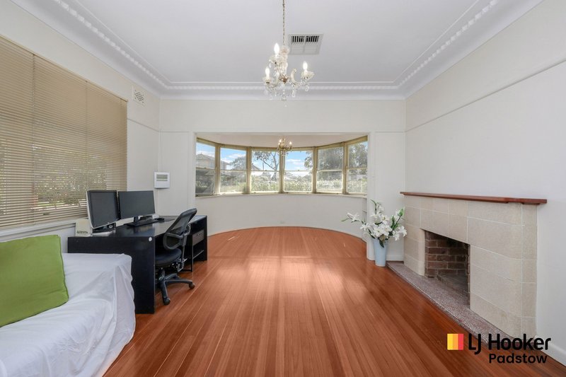 Photo - 1 Lock Avenue, Padstow NSW 2211 - Image 3