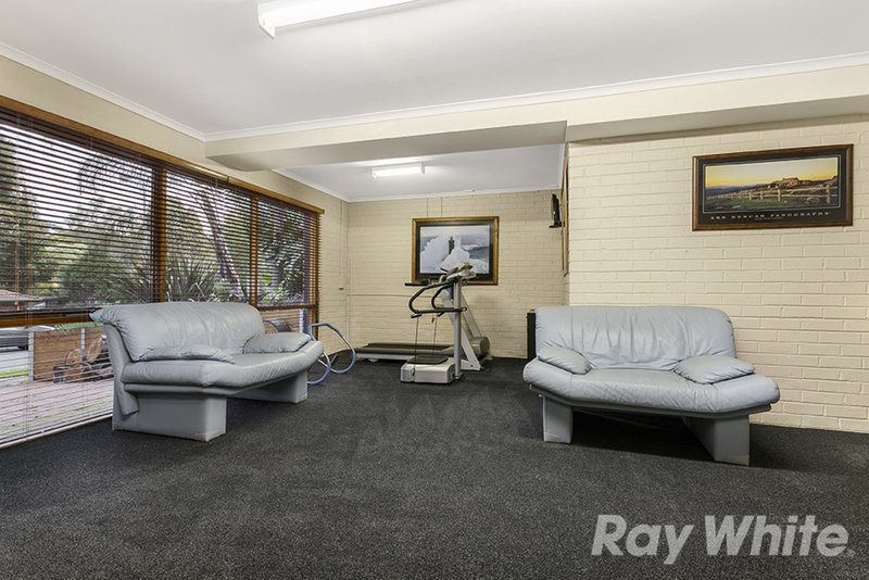 Photo - 1 Locksley Chase, Vermont VIC 3133 - Image 8