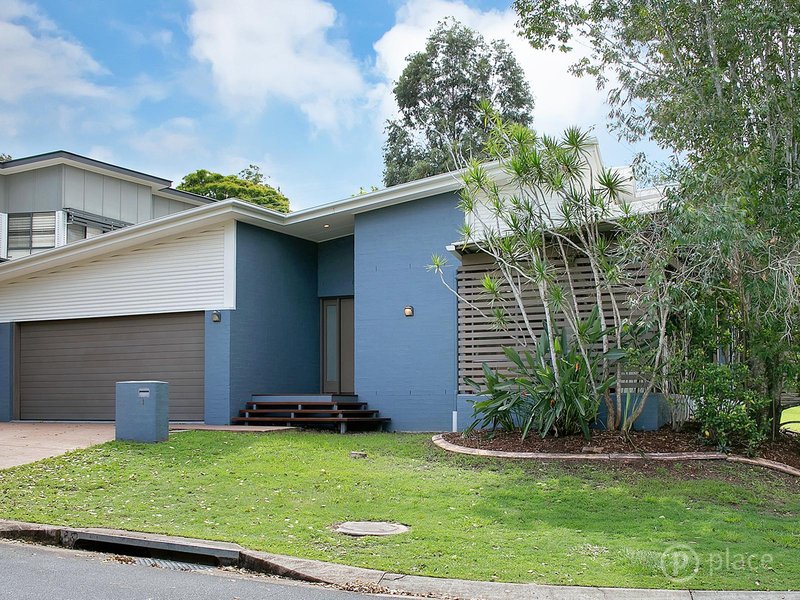 1 Lomandra Place, Chapel Hill QLD 4069