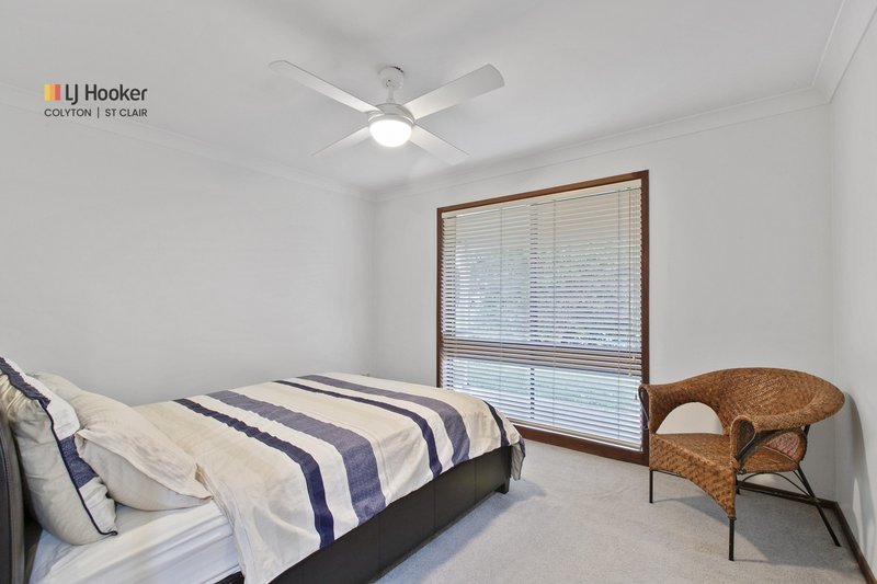 Photo - 1 Lorne Place, Bossley Park NSW 2176 - Image 8