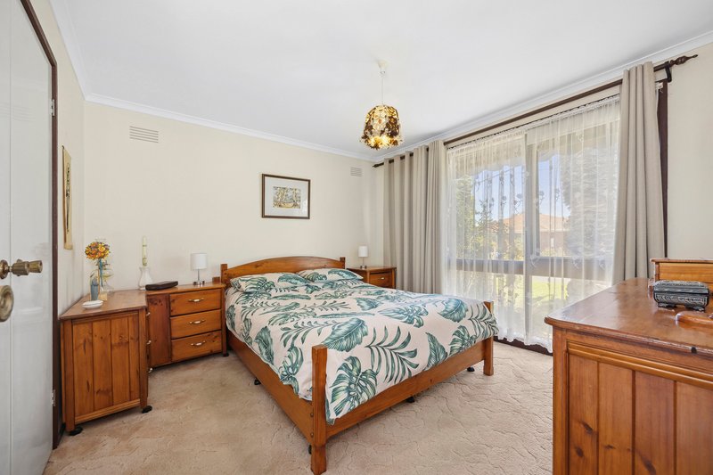 Photo - 1 Lowrey Court, Corio VIC 3214 - Image 4