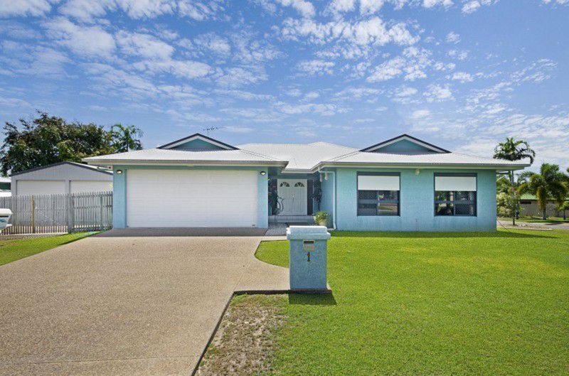 1 Luke Court, Bushland Beach QLD 4818