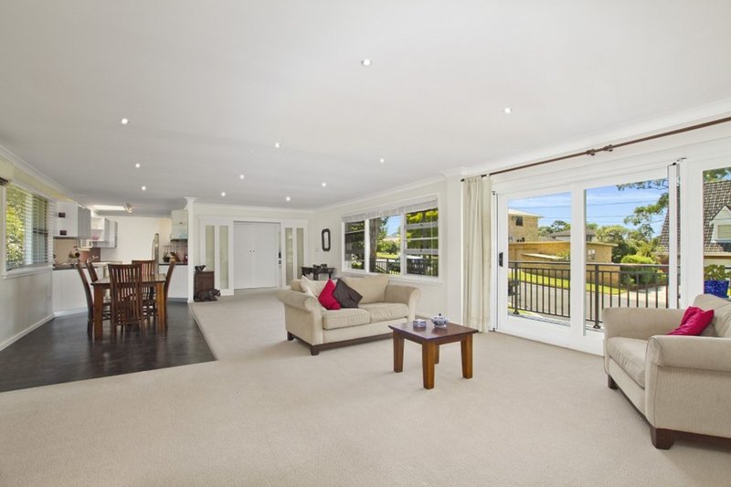 Photo - 1 Lutana Place, Baulkham Hills NSW 2153 - Image 3