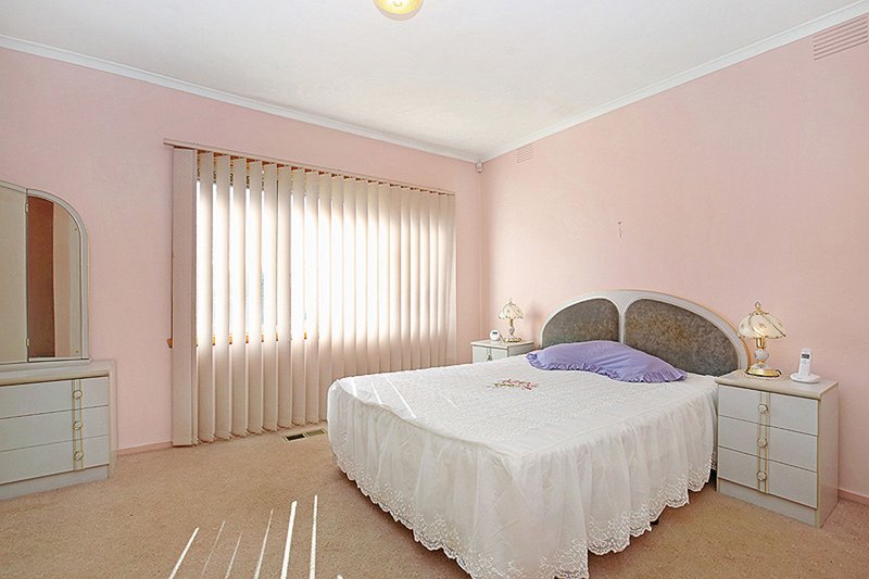 Photo - 1 Lynette Crescent, Lalor VIC 3075 - Image 6