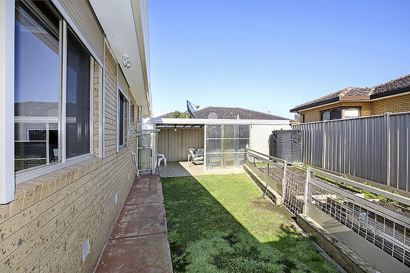 Photo - 1 Lynette Crescent, Lalor VIC 3075 - Image 8