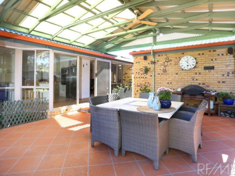 Photo - 1 Macallan St , Merrimac QLD 4226 - Image 11