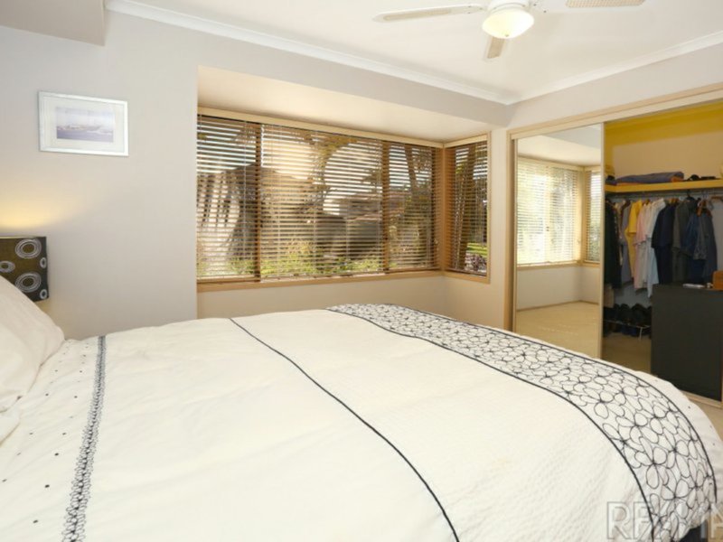 Photo - 1 Macallan St , Merrimac QLD 4226 - Image 17