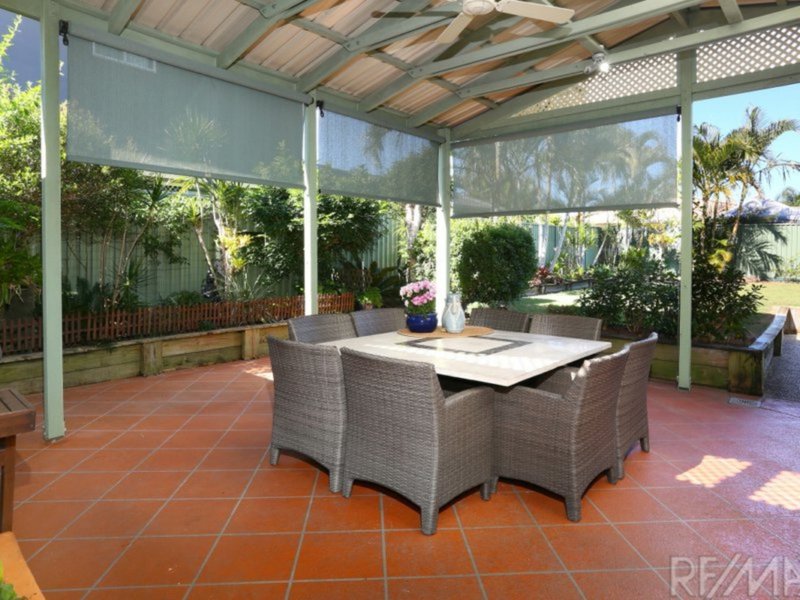 Photo - 1 Macallan St , Merrimac QLD 4226 - Image 12