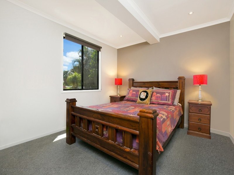 Photo - 1 Mack Court, Boronia Heights QLD 4124 - Image 5