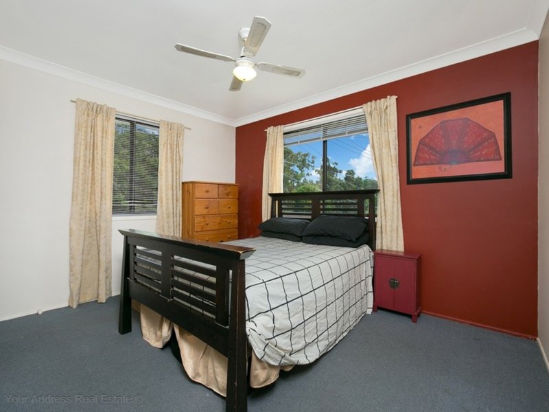 Photo - 1 Mack Court, Boronia Heights QLD 4124 - Image 6