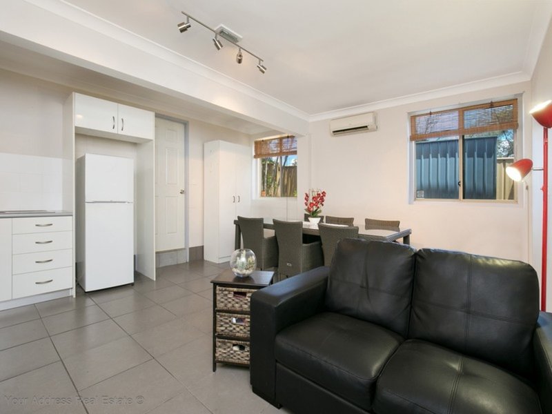 Photo - 1 Mack Court, Boronia Heights QLD 4124 - Image 10