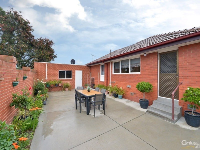 Photo - 1 Mack Crescent, Clarinda VIC 3169 - Image 8