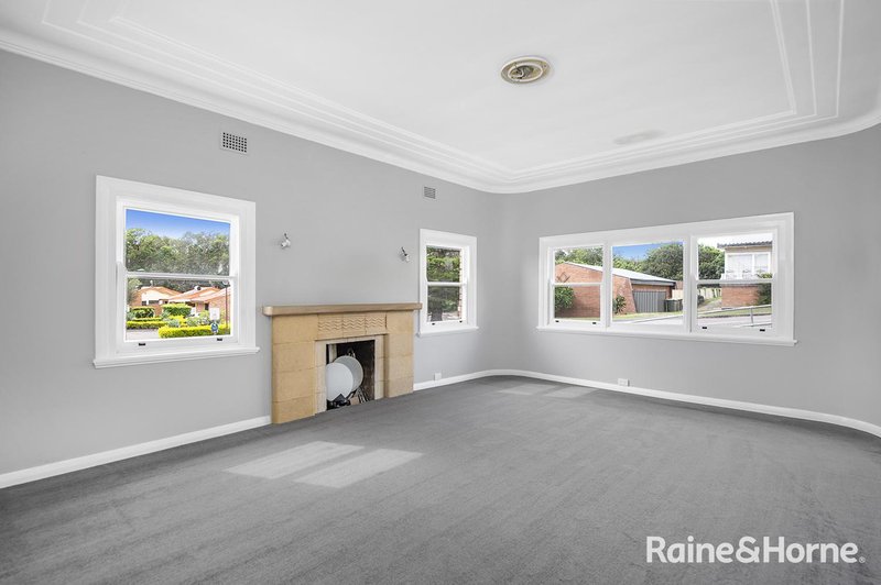 Photo - 1 Macquarie Street, Belmont NSW 2280 - Image 7