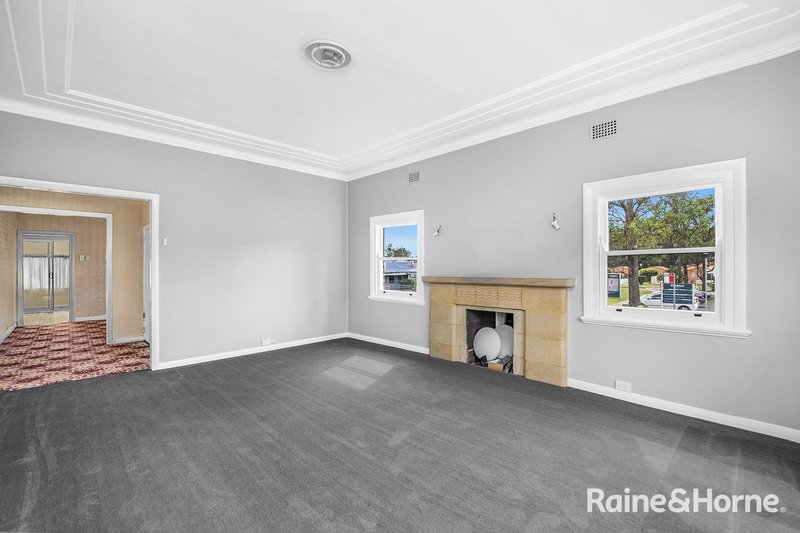 Photo - 1 Macquarie Street, Belmont NSW 2280 - Image 8