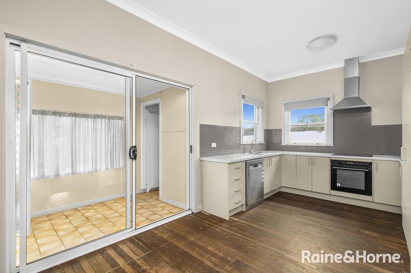 Photo - 1 Macquarie Street, Belmont NSW 2280 - Image 12