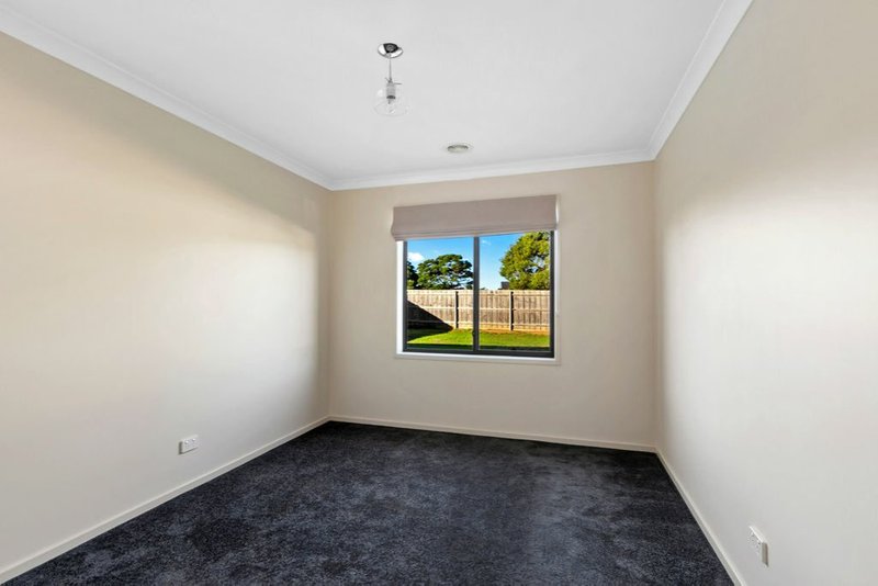 Photo - 1 Magnolia Way, Paynesville VIC 3880 - Image 15