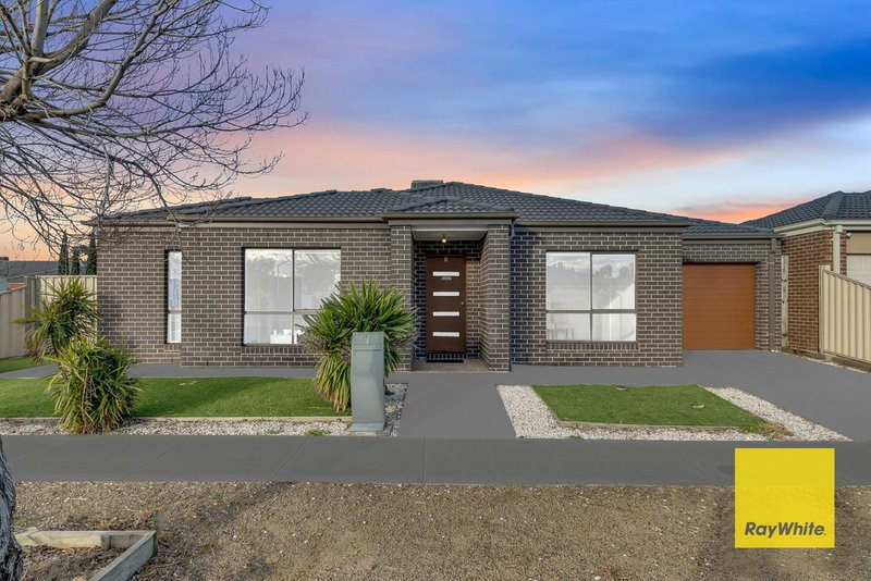 Photo - 1 Mala Street, Truganina VIC 3029 - Image 3