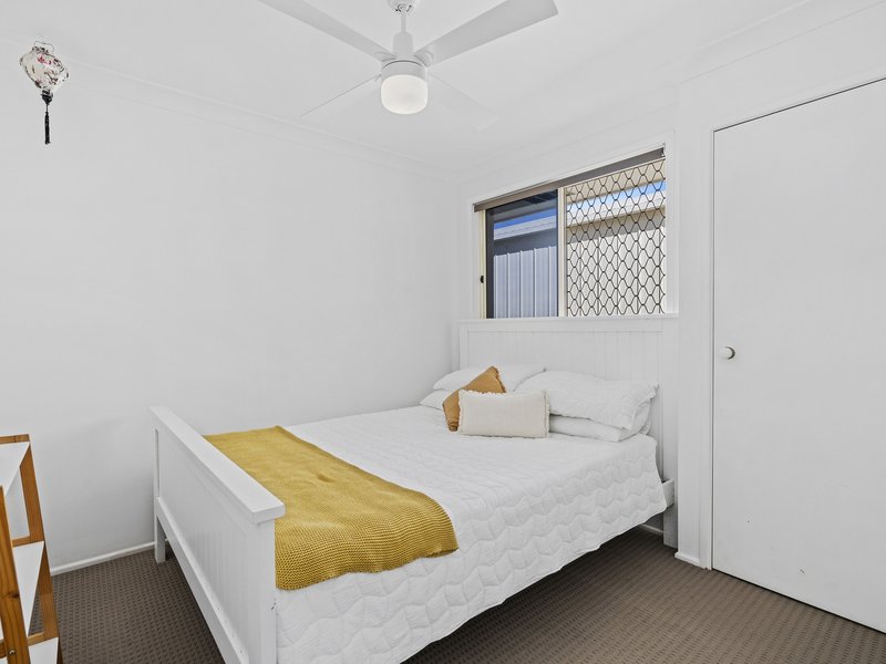 Photo - 1 Maldon Court, Helensvale QLD 4212 - Image 12